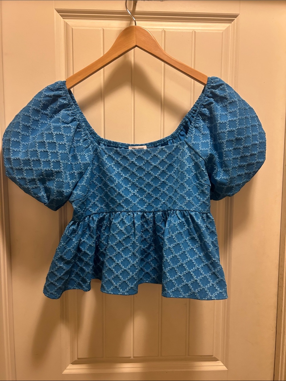 Day +Moon vibrant Blue Puff Sleeve Peplum Top